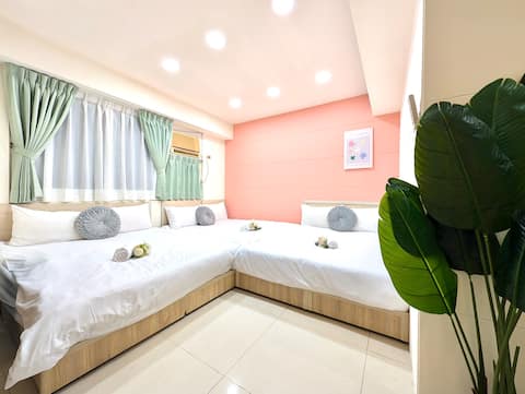 H801 / Ximending, 4-Bedroom / 6-Minute Walk from Ximending MRT Station / Night Market / Taipei Stati