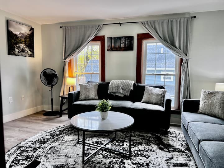 The White River Apt. - Hanover, NH