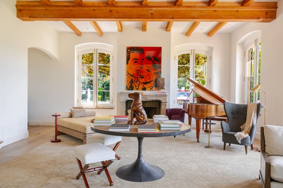 A gated wine-country estate above the Alexander Valley, Healdsburg, California, United States, photo 3 of 10