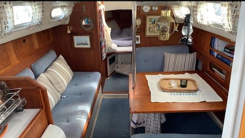 Top performing Airbnb: Cozy sailboat in central Gothenburg in Centrum