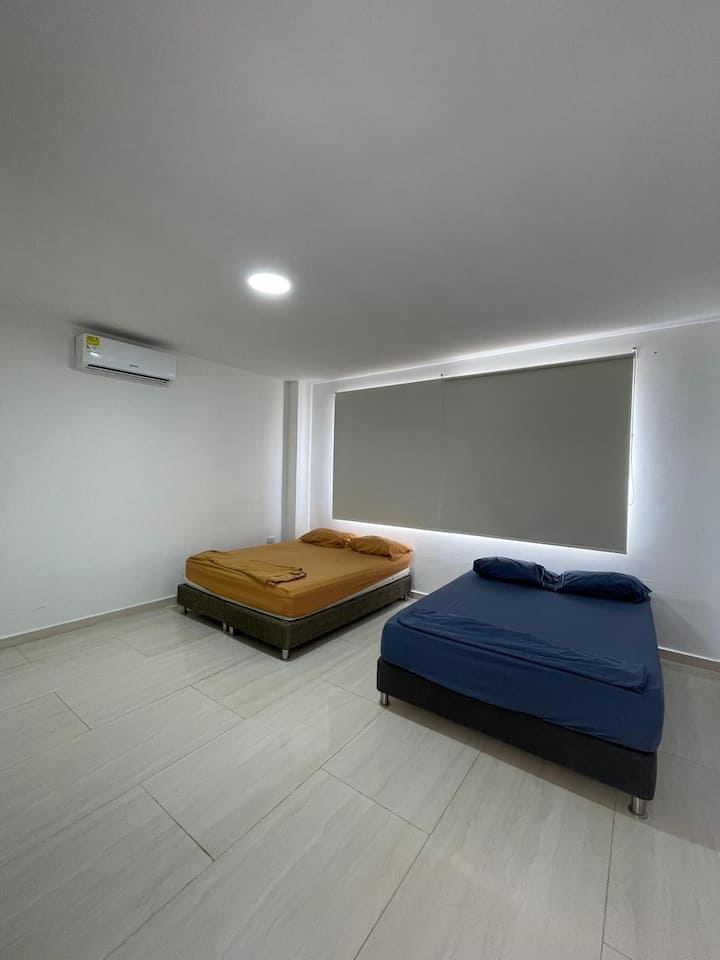 Casa Camprestre En Turbaco: Piscina Y Zonas Verdes - Turbaco
