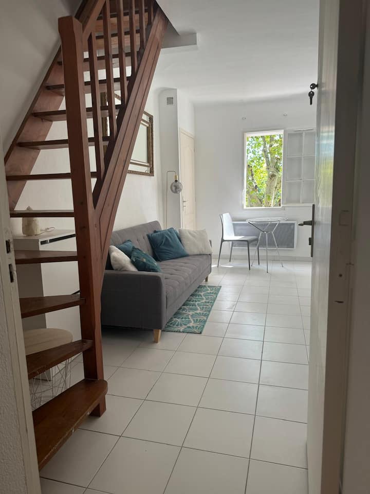 Loft Paisible Bastide, Vacances & Télétravail - Venelles