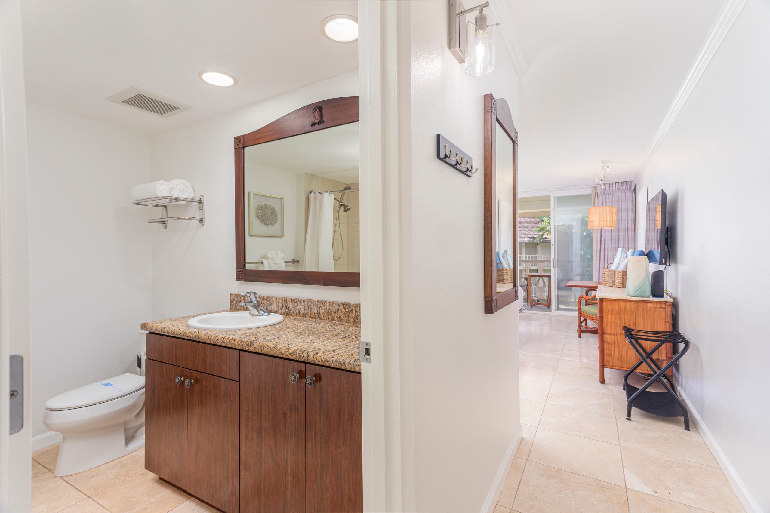 Islander Beach Getaway w/Ac, hottub & pool - Photo 15