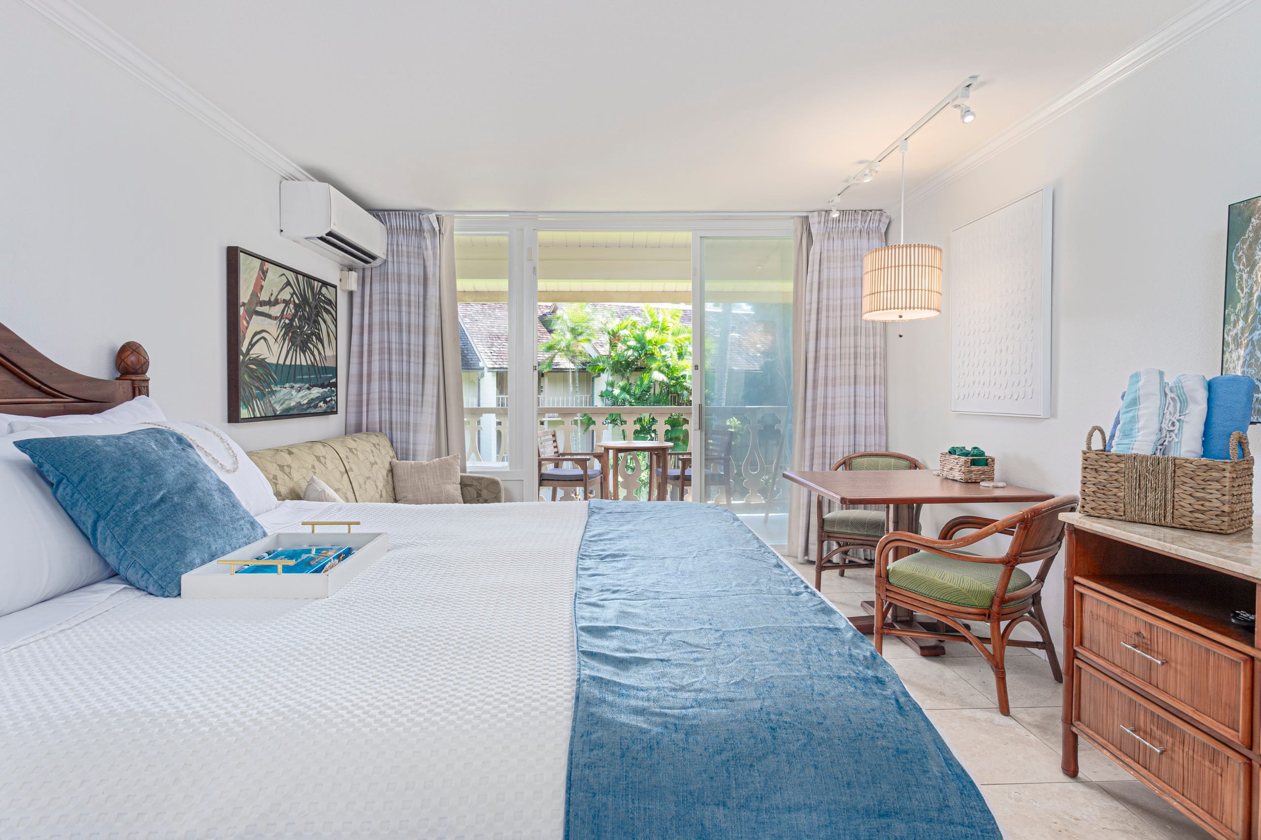 Islander Beach Getaway w/Ac, hottub & pool - Photo 6