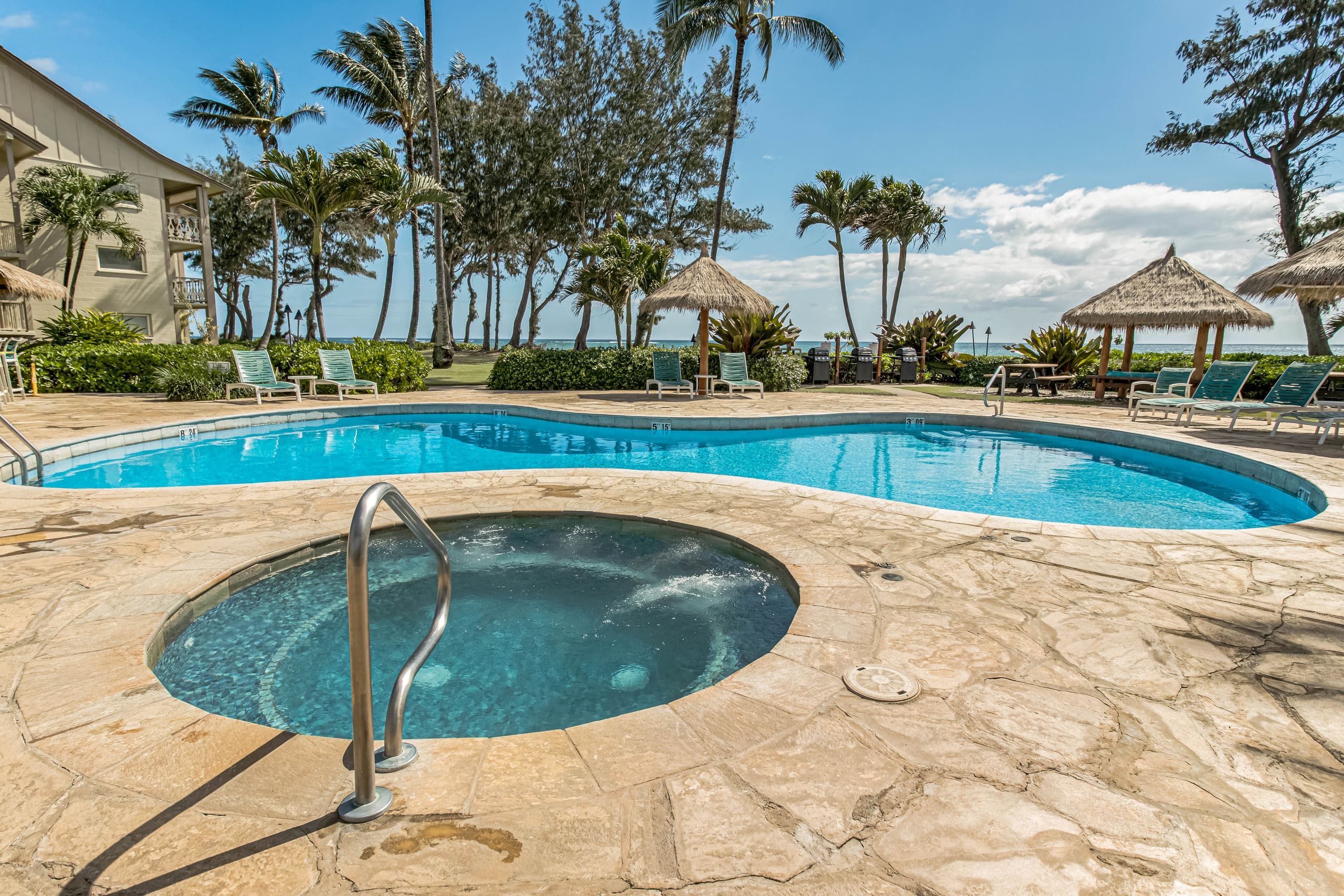Islander Beach Getaway w/Ac, hottub & pool - Photo 34
