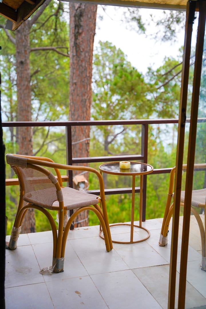 Balcony seating area
