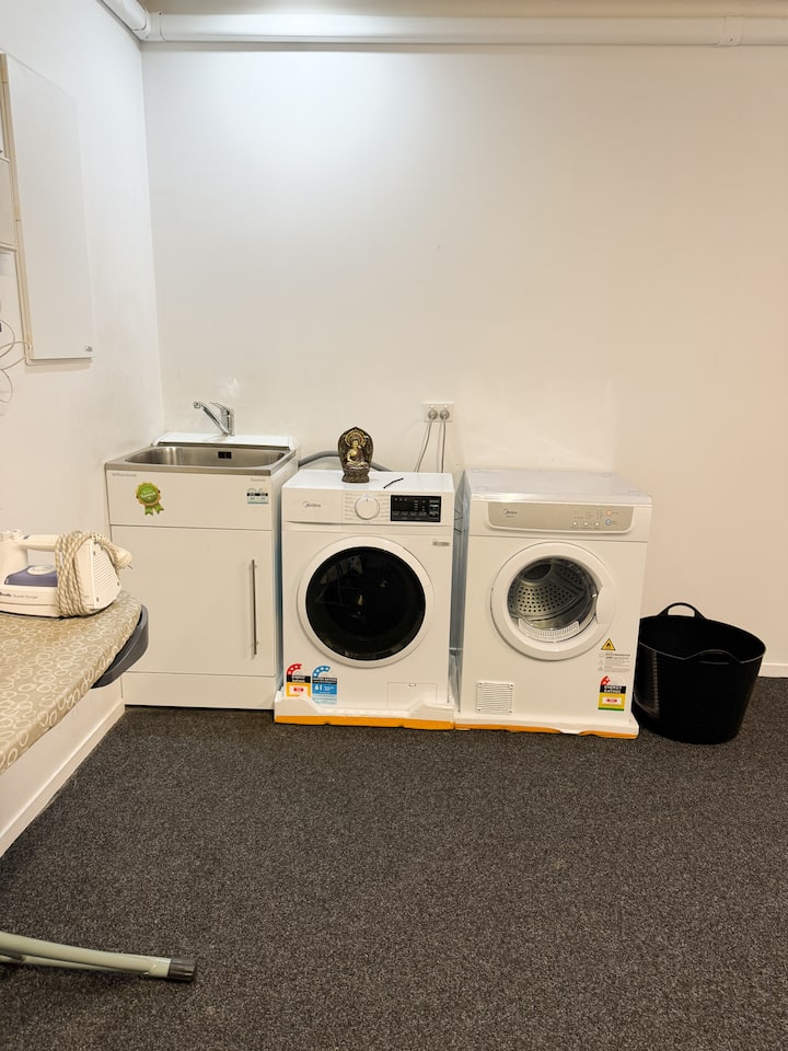 Laundry area image 1