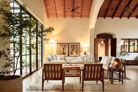 Mediterranean Style Luxury Villa