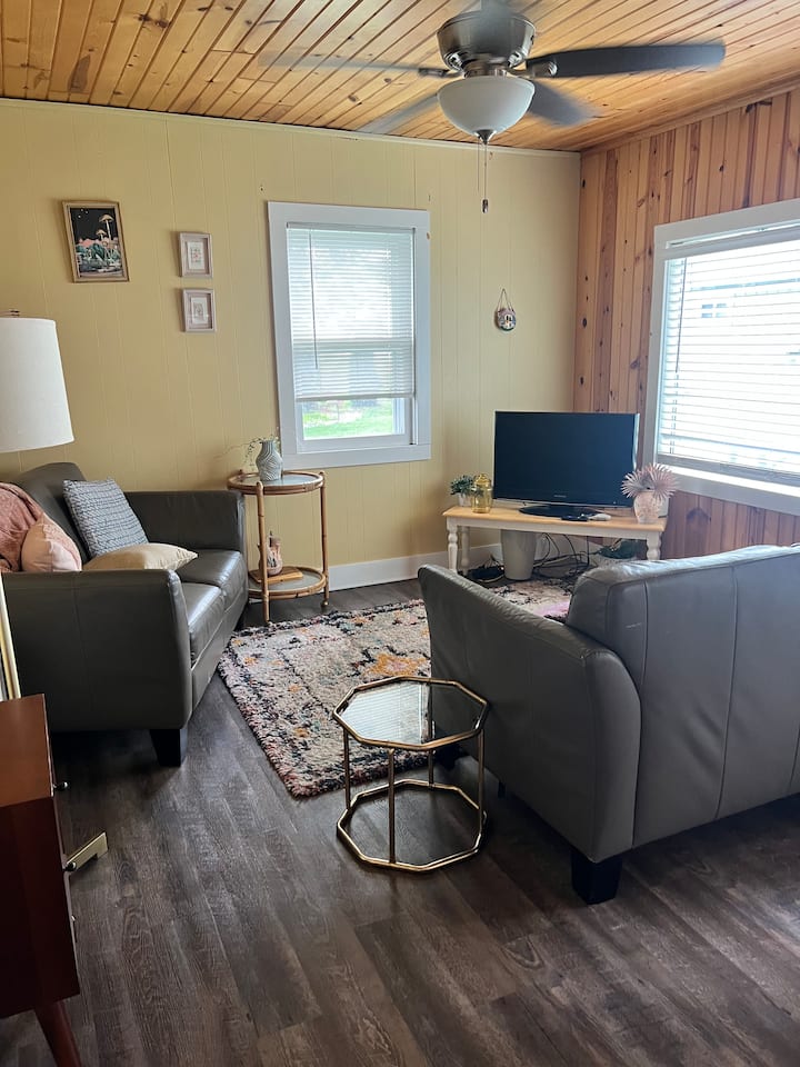 Lake Michigan Beach Cottage #4 - Montague, MI