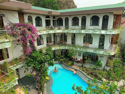 Tuan Ngoc Hotel - 5 deluxe room with balcony