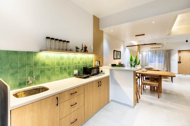Full kitchen image 1