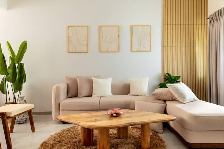 Living room image 5