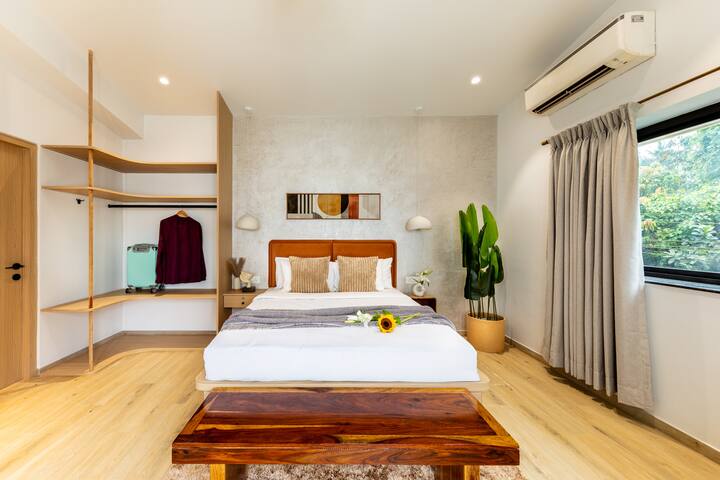 Bedroom 1 image 1