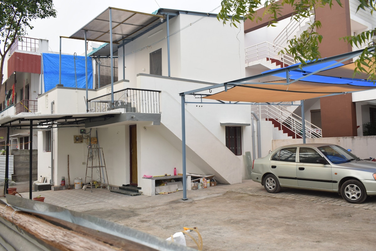 Furnished, Calm Stay, Open Air cooking & Dining. - Kalapatti