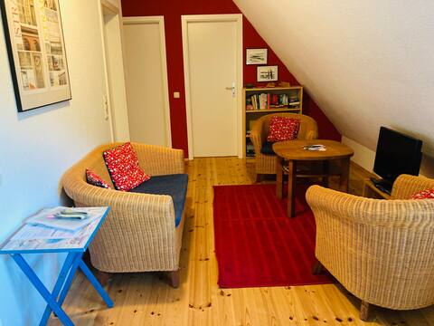 Leistungsstarkes Airbnb: "Fischerkoje" for 1-4 in the old fishery in Fuhlendorf