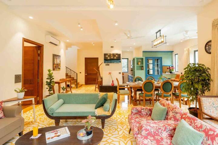 Living room image 1