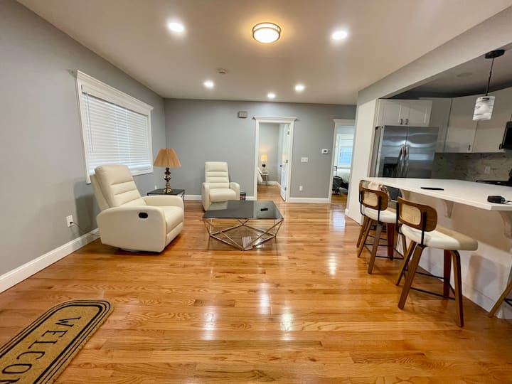 Brand New 2 Br 1st Floor Apt In Rosedale Home - Garden City, NY