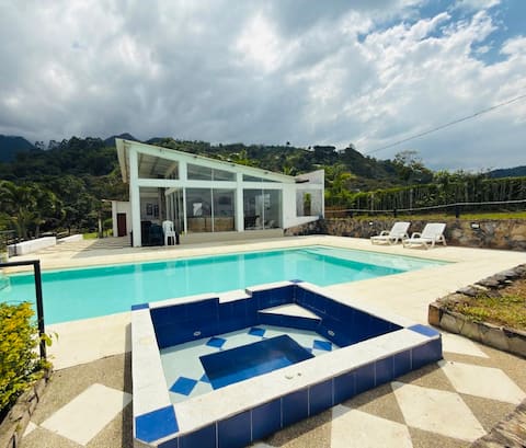 Top Airbnb: Beautiful natural house with endless views in La Vega