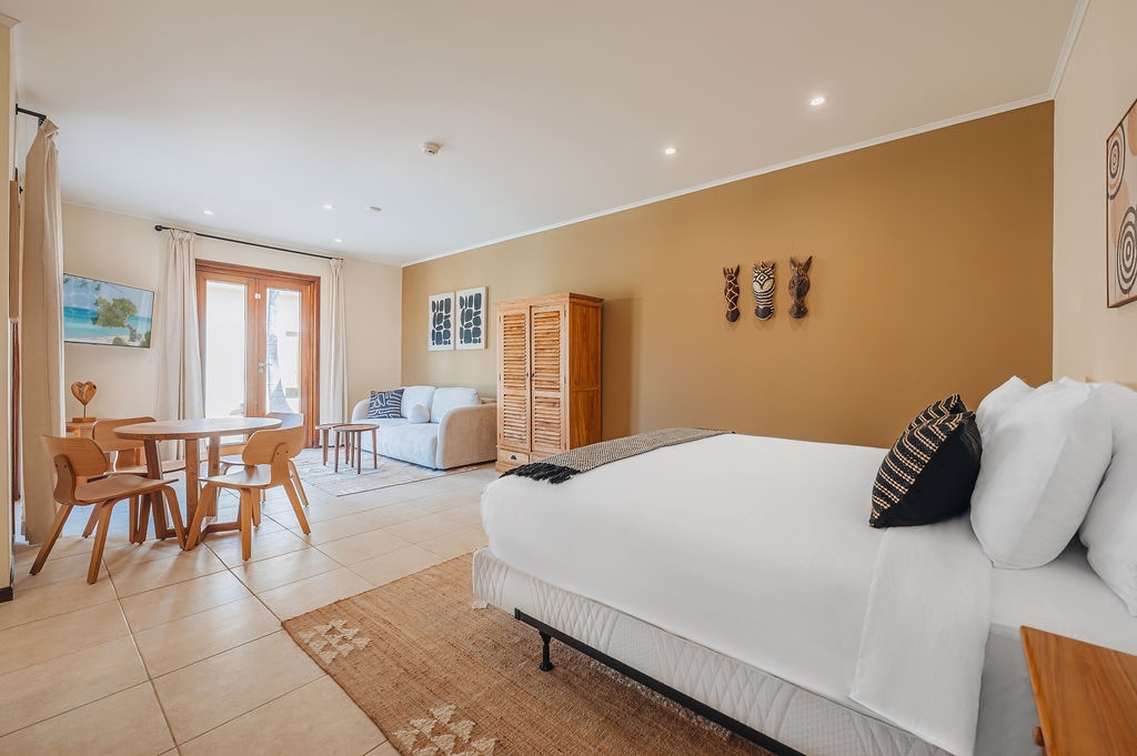 Estilo elegante, almacenamiento esencial. Despiértate rodeado de un diseño precioso y comodidades modernas.