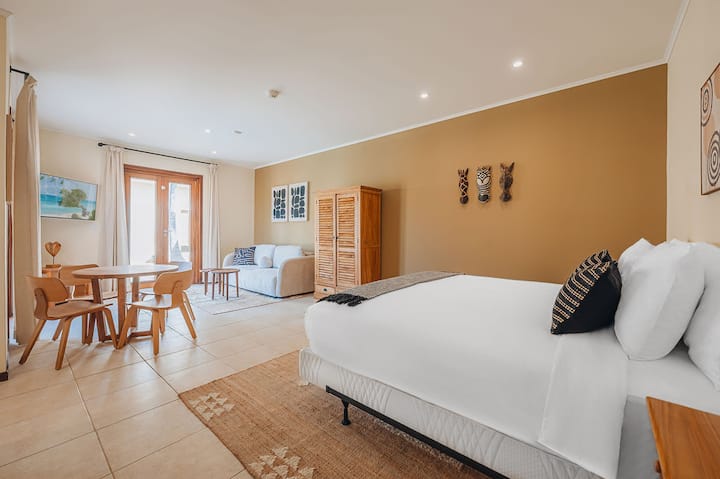 Gaya elegan, penyimpanan penting. Bangunlah dikelilingi desain yang indah dan kenyamanan modern.