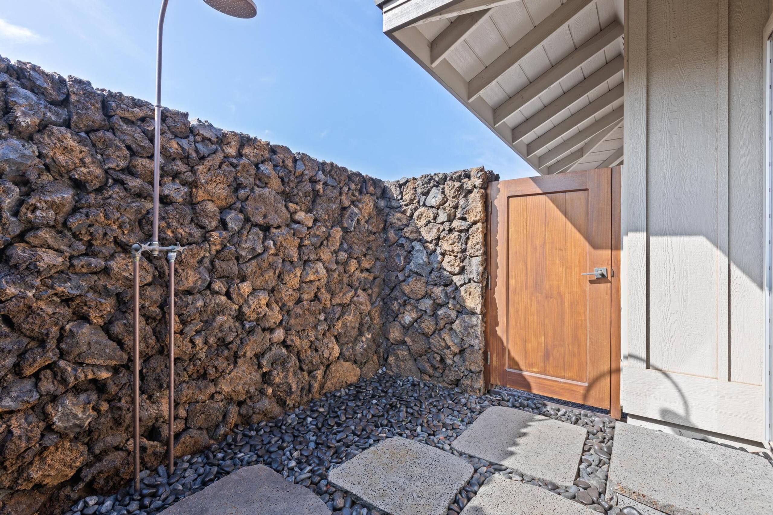 Home in Waikoloa Village · ★5.0 · 3 bedrooms · 6 beds · 3 private baths - Image 18