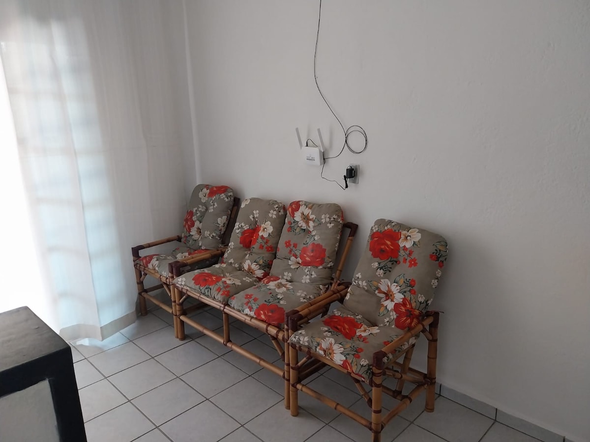 Top Airbnb: 2 Blocks from the Beach | 4 Minutes to Boqueirão | Sleeps 10 em Ilha Comprida