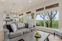 6BR/6BA, Perfect for Groups by Gruene Hall