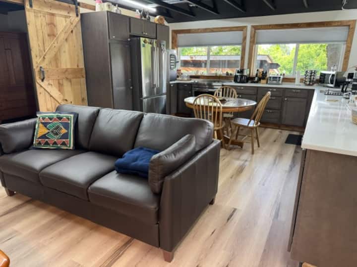 Guest House On 3 Acres Close To Eugene - Cottage Grove, OR
