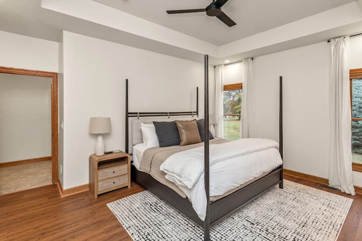 Chumba Mahiri cha Kulala kwenye Ghorofa Kuu