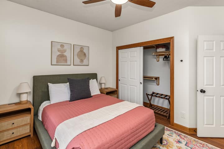 Chumba cha kulala cha malkia kwenye kiwango kikuu