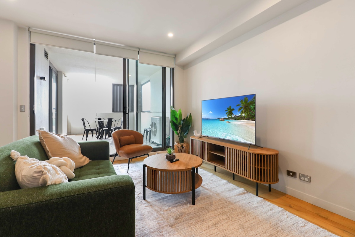 Top Airbnb: Modern • Communal Rooftop With Sydney City Views! in Burwood