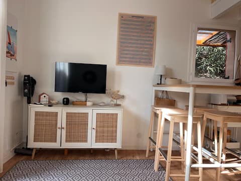 Top Airbnb: Patio villa a short walk to Santocha Beach à Capbreton