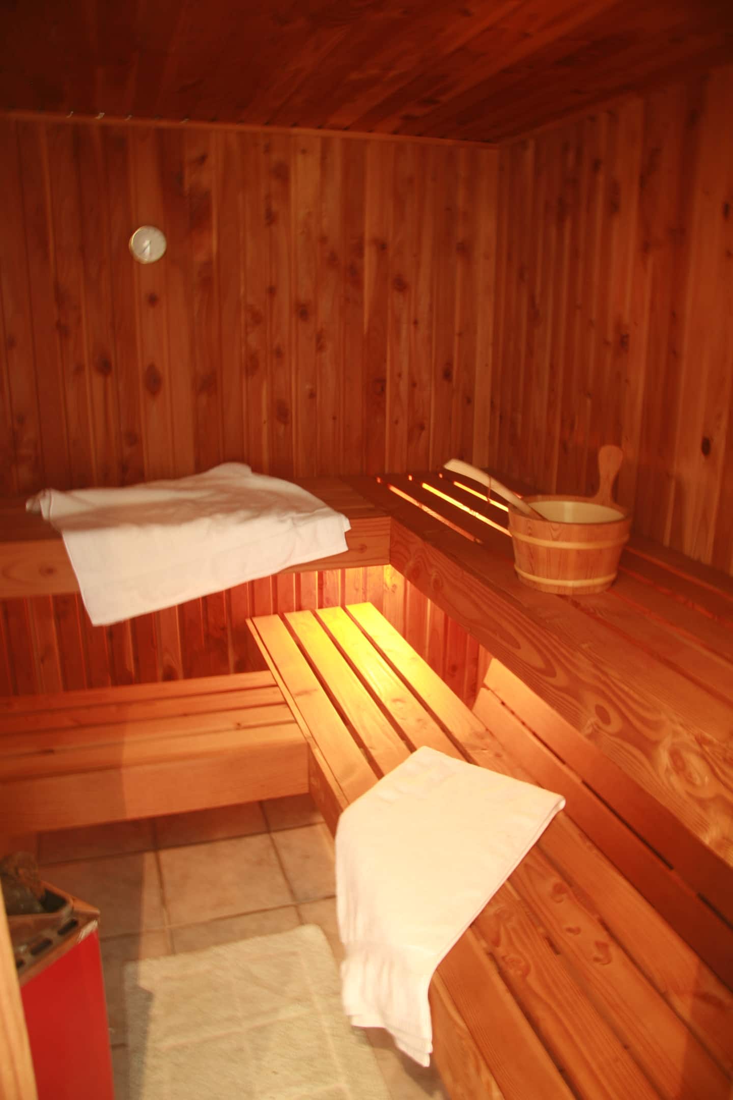 The Sauna Chalet 4