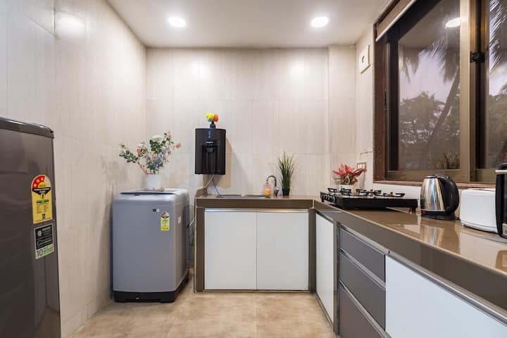Full kitchen image 1