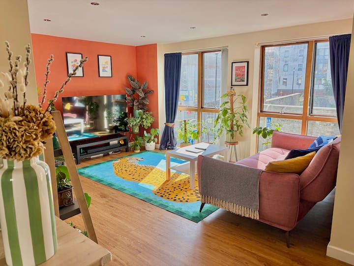 Three Bedrooms | Parking | Balcony | Temple Meads - Bristol