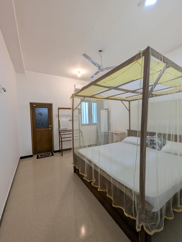 საძინებელი 1