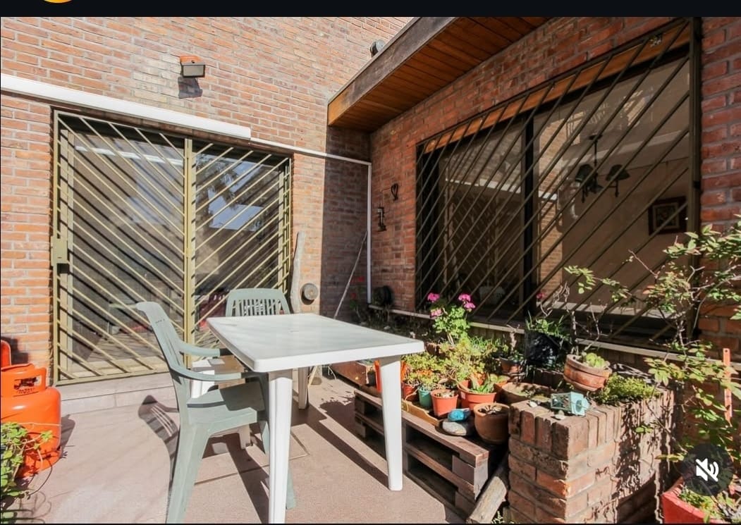 Casa con pileta y patio