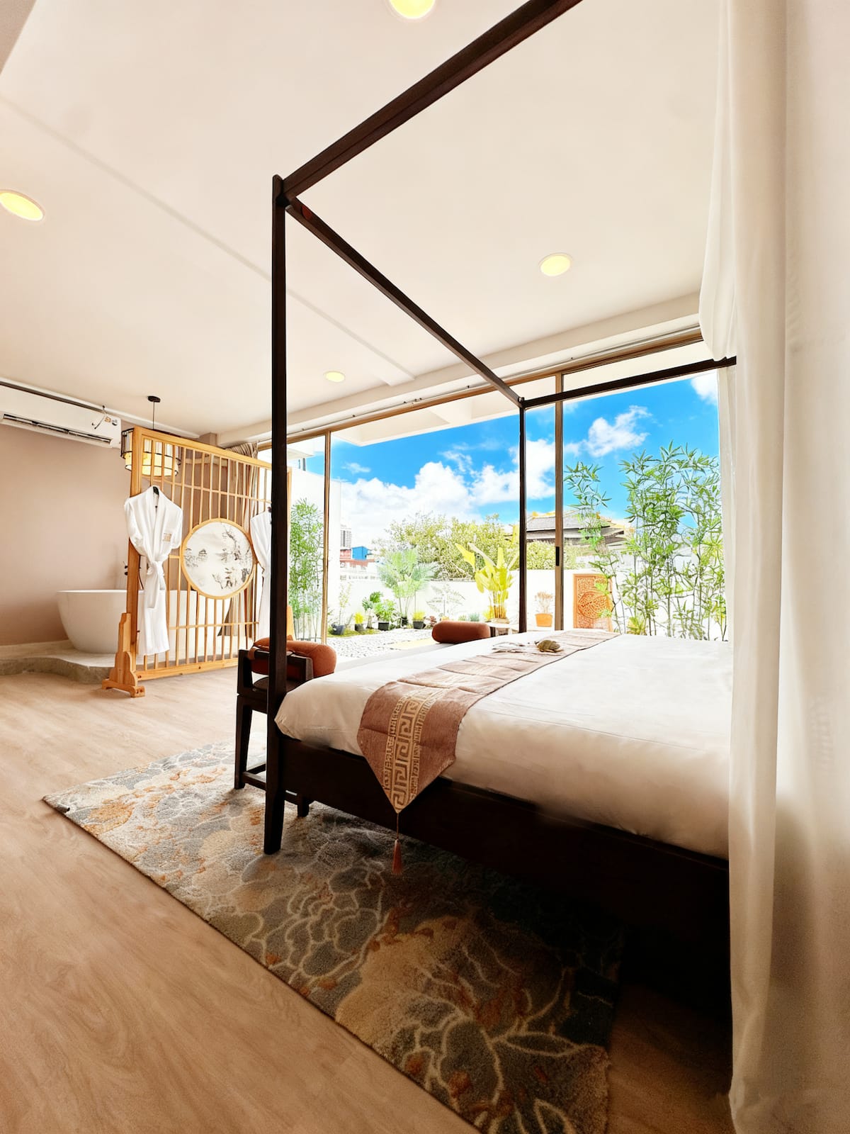 Rooftop garden suite
