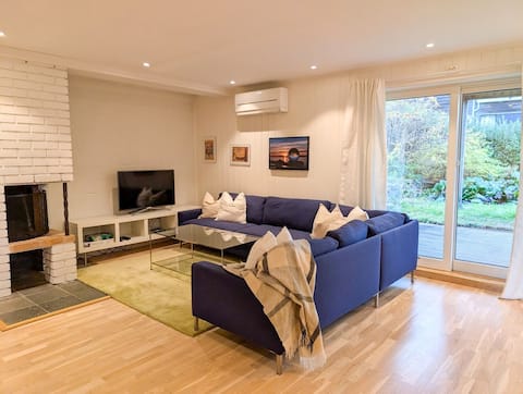 Top performing Airbnb: Cozy 2-Bedroom Apartment Near City & Nature in Midtbyen