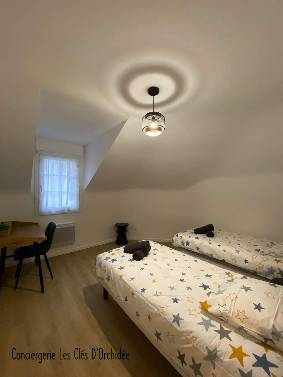 Dvojlôžková izba, ideálna pre rodiny s deťmi alebo hostí.