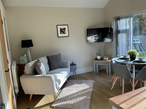 Successful Airbnb property: Towneley Lodge @Shiralee, Burnley in Burnley