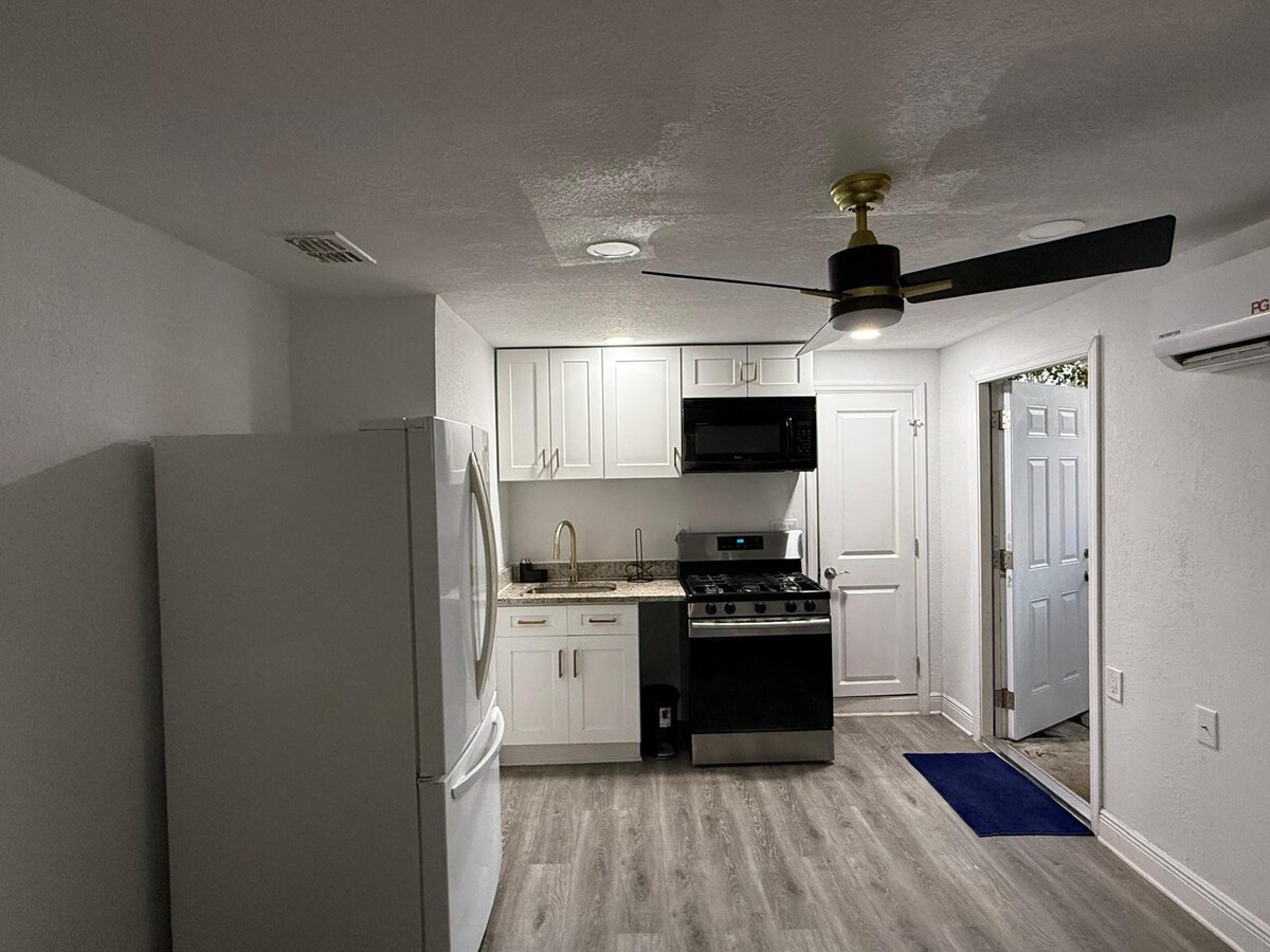 Top Airbnb: Very close to Busch Garden, Moffitt Cancer Center in University Square