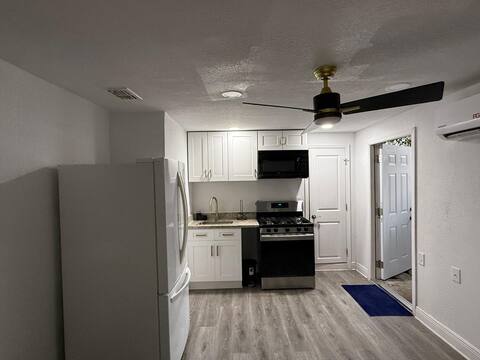 Top Airbnb: Very close to Busch Garden, Moffitt Cancer Center in University Square