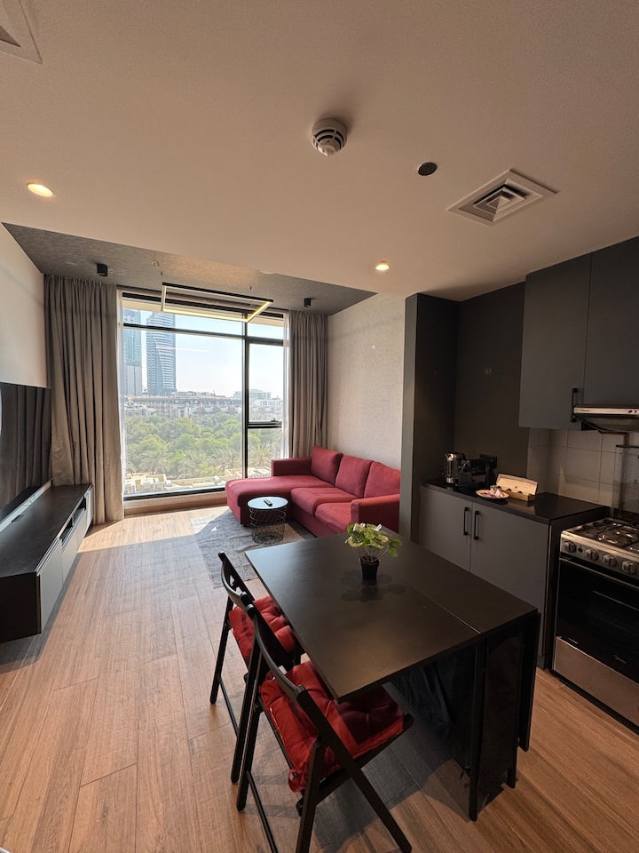 Peaceful Modern Home Overlooking Jvc Green Park - Dubai