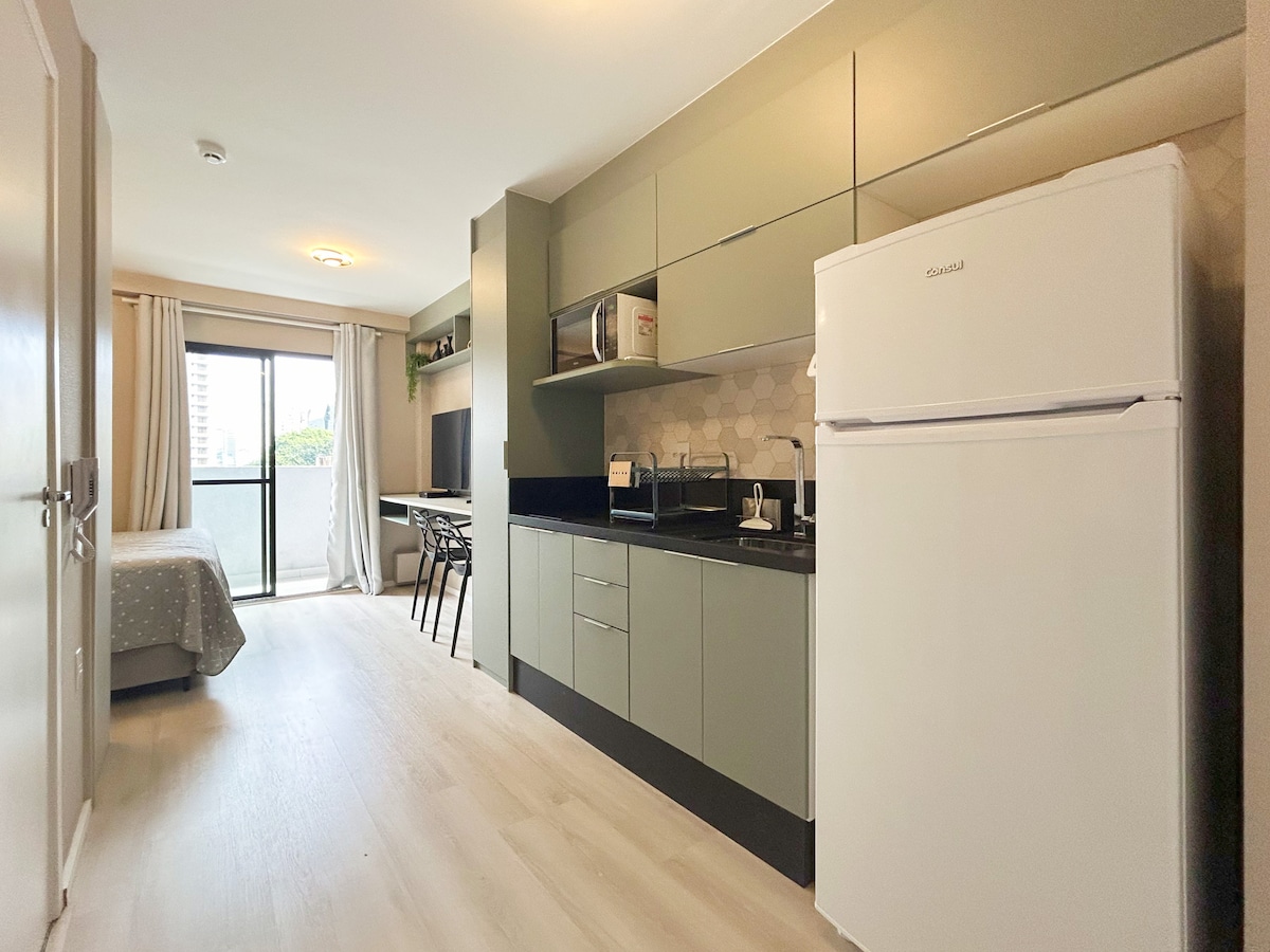 Popular Airbnb listing: Brooklyn Jewel – 5 min Metro | Queen Bed | GYM in Itaim Bibi