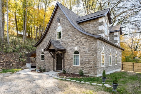 Hammond Hillside Cottage