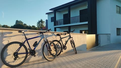 Successful Airbnb property: House in Vale da Ponte in Leiria