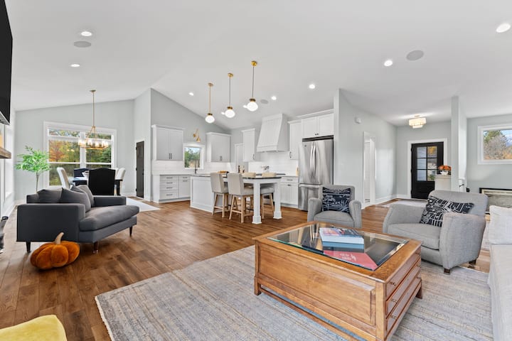 Stylish Home, Great Location Wayzata/long Lake - Long Lake, MN