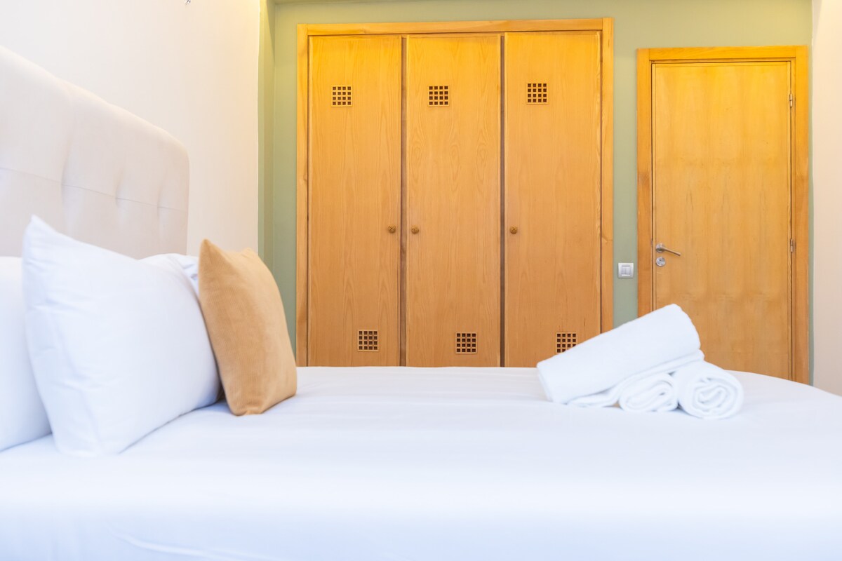 Rental unit in Casablanca  48  3 bedrooms  3 beds  2 baths - image 2