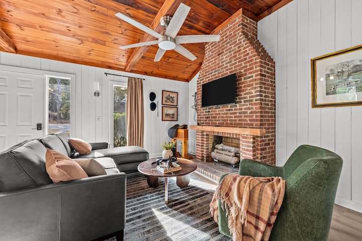 On A Lark - Walkable To Downtown Southern Pines! - Southern Pines, NC